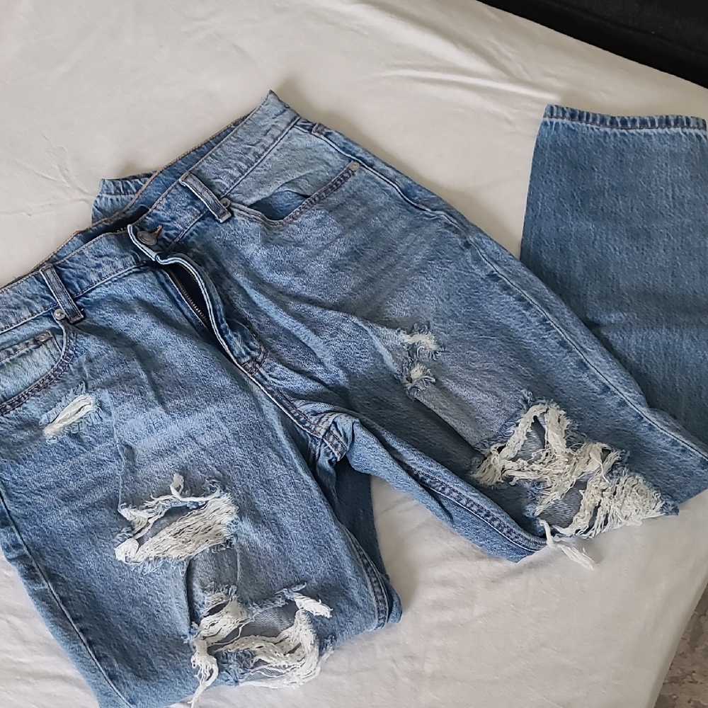 Aeropostale Light Blue Distressed Mom Jeans